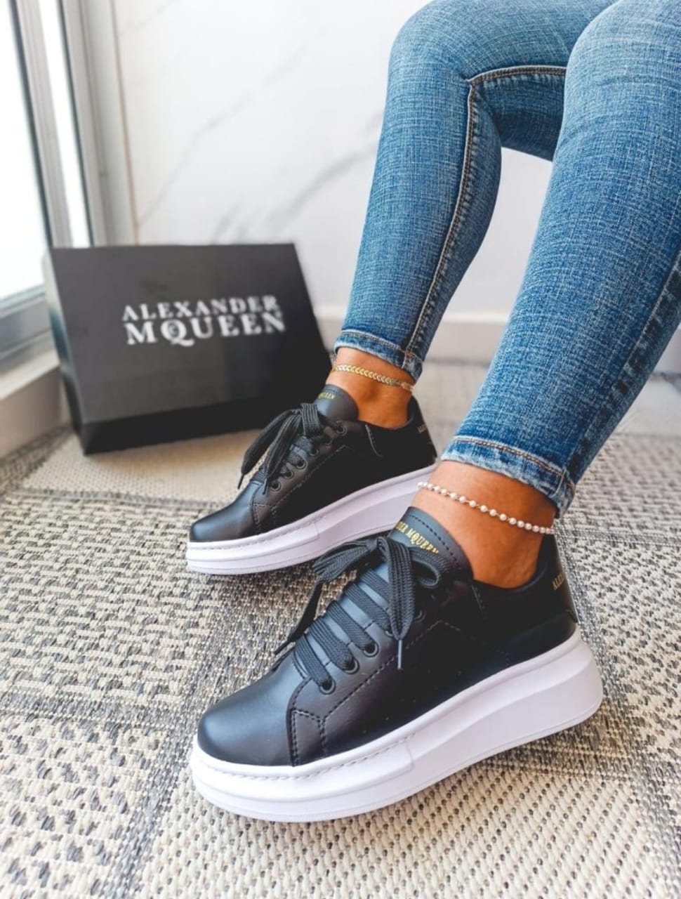 Alexander McQueen😎 Mt
