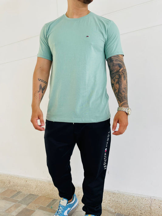 CAMISETA TOMMY AAA