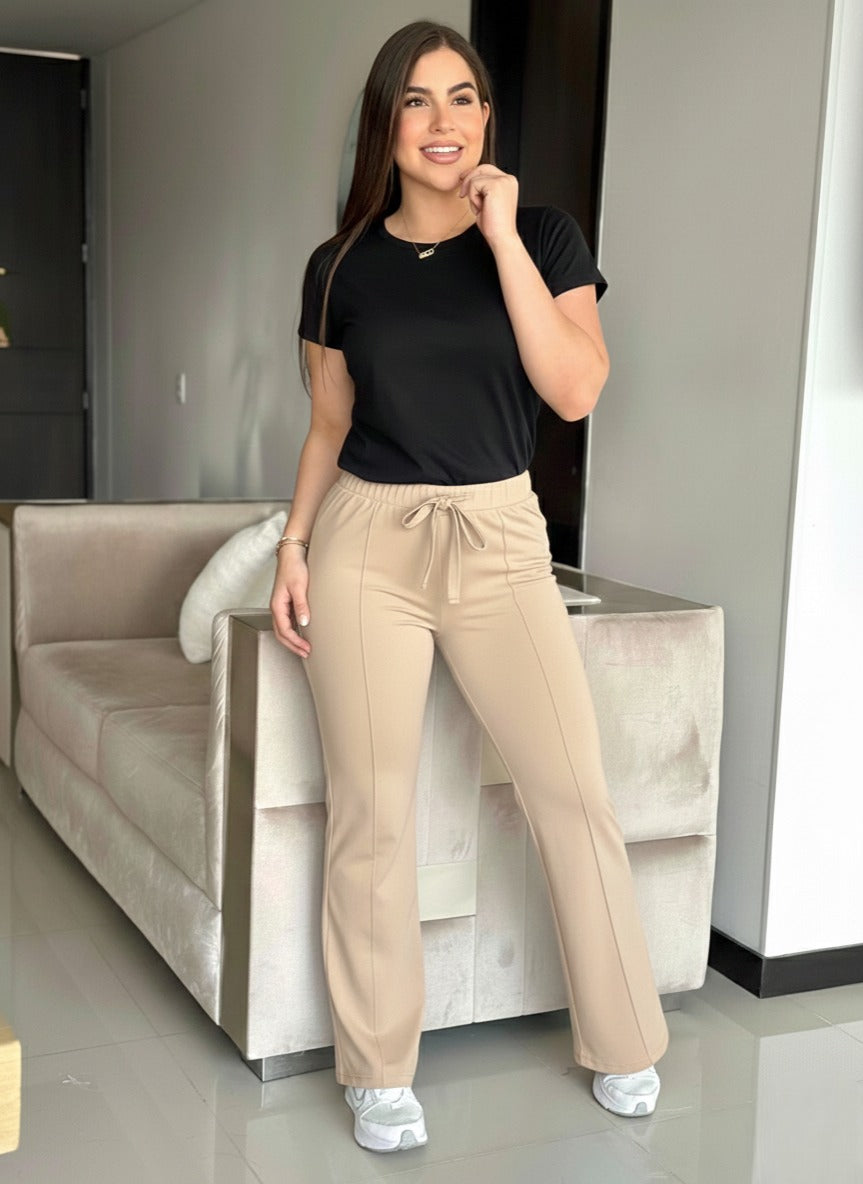 PANTALON BOTA RECTA EN PIEL DE DURAZNO