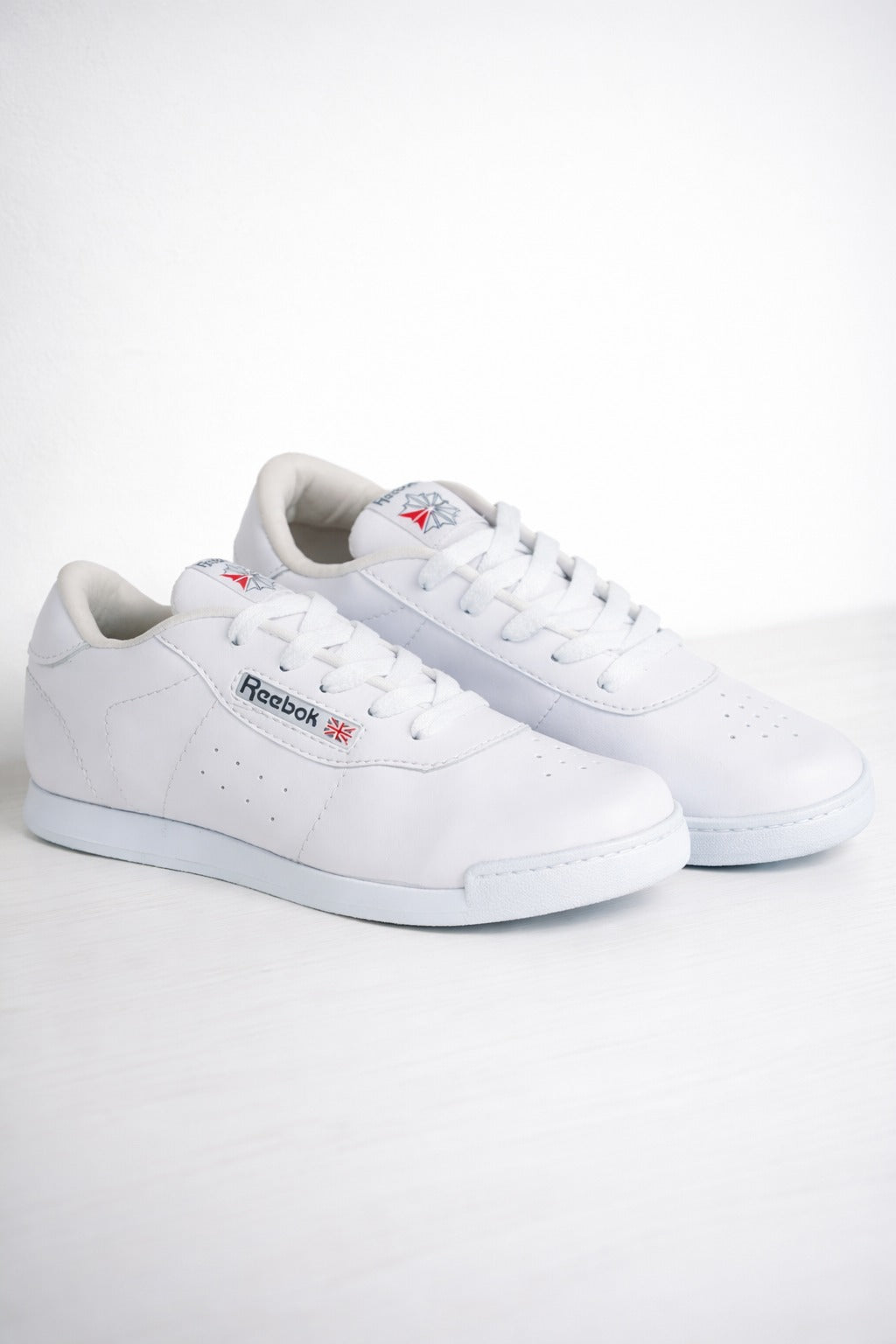 TENIS CLASSIC REEBOK PRINCESS + CAJA