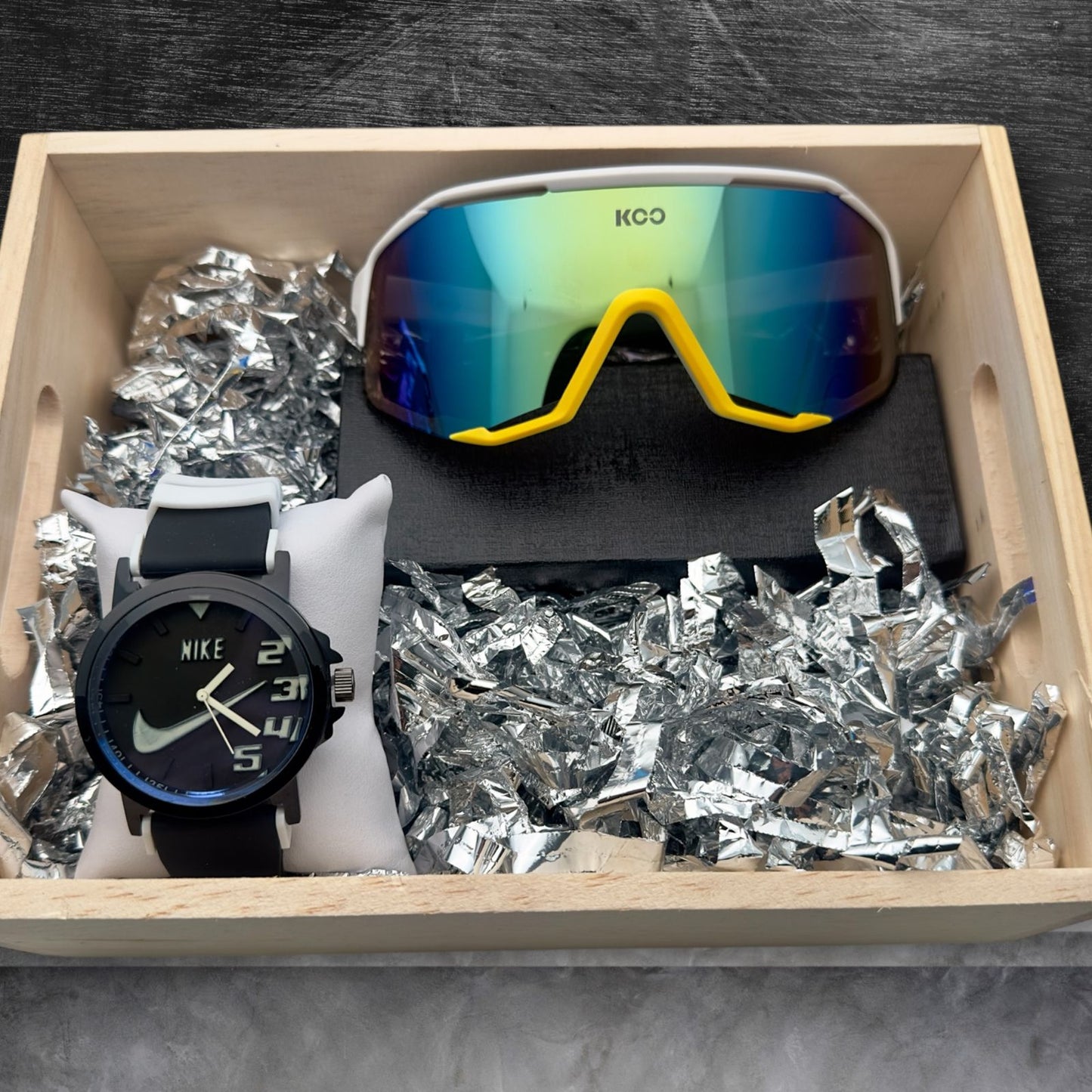COMBO RELOJ NIKE + GAFAS