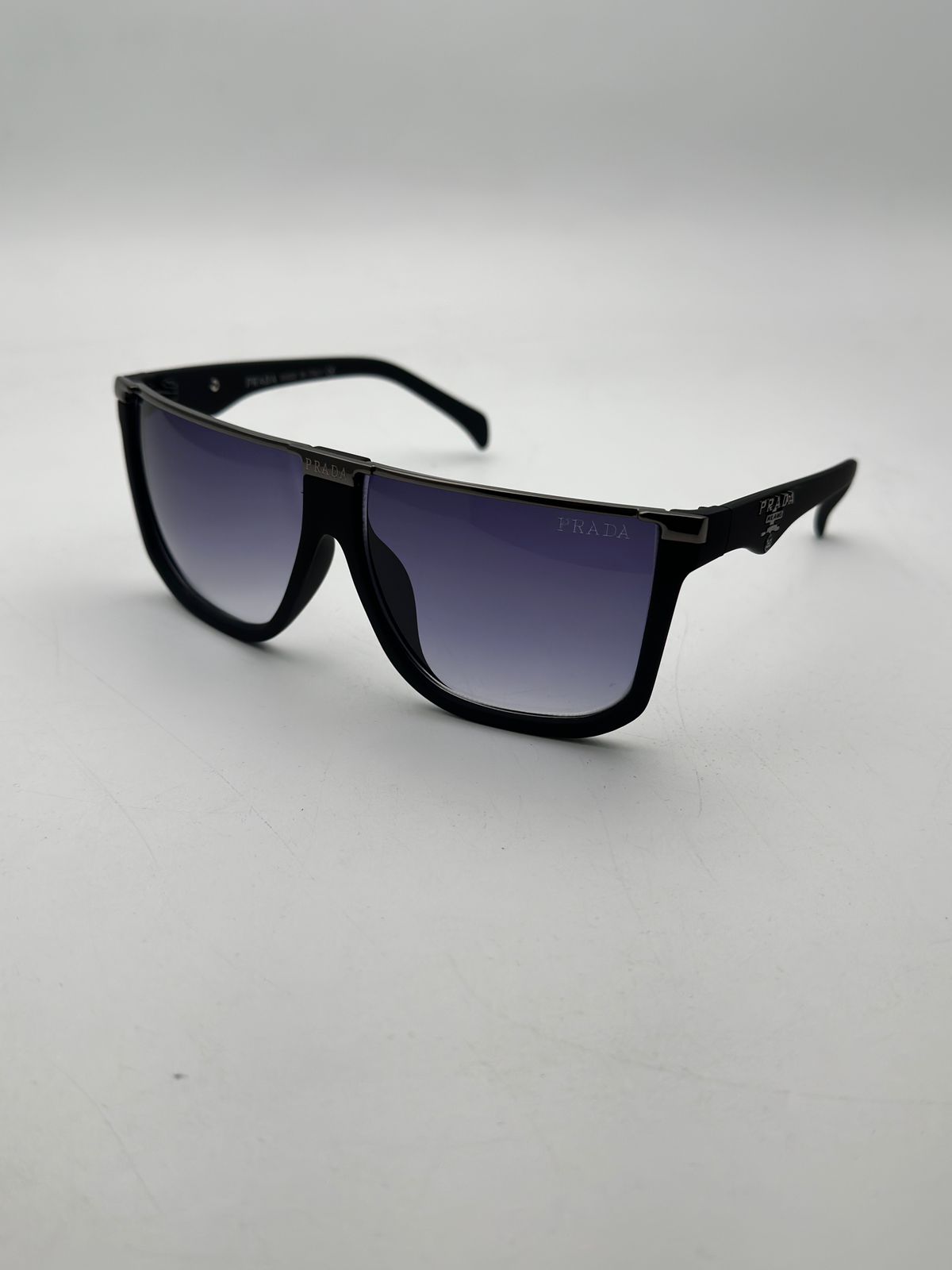 GAFA PRADA R1