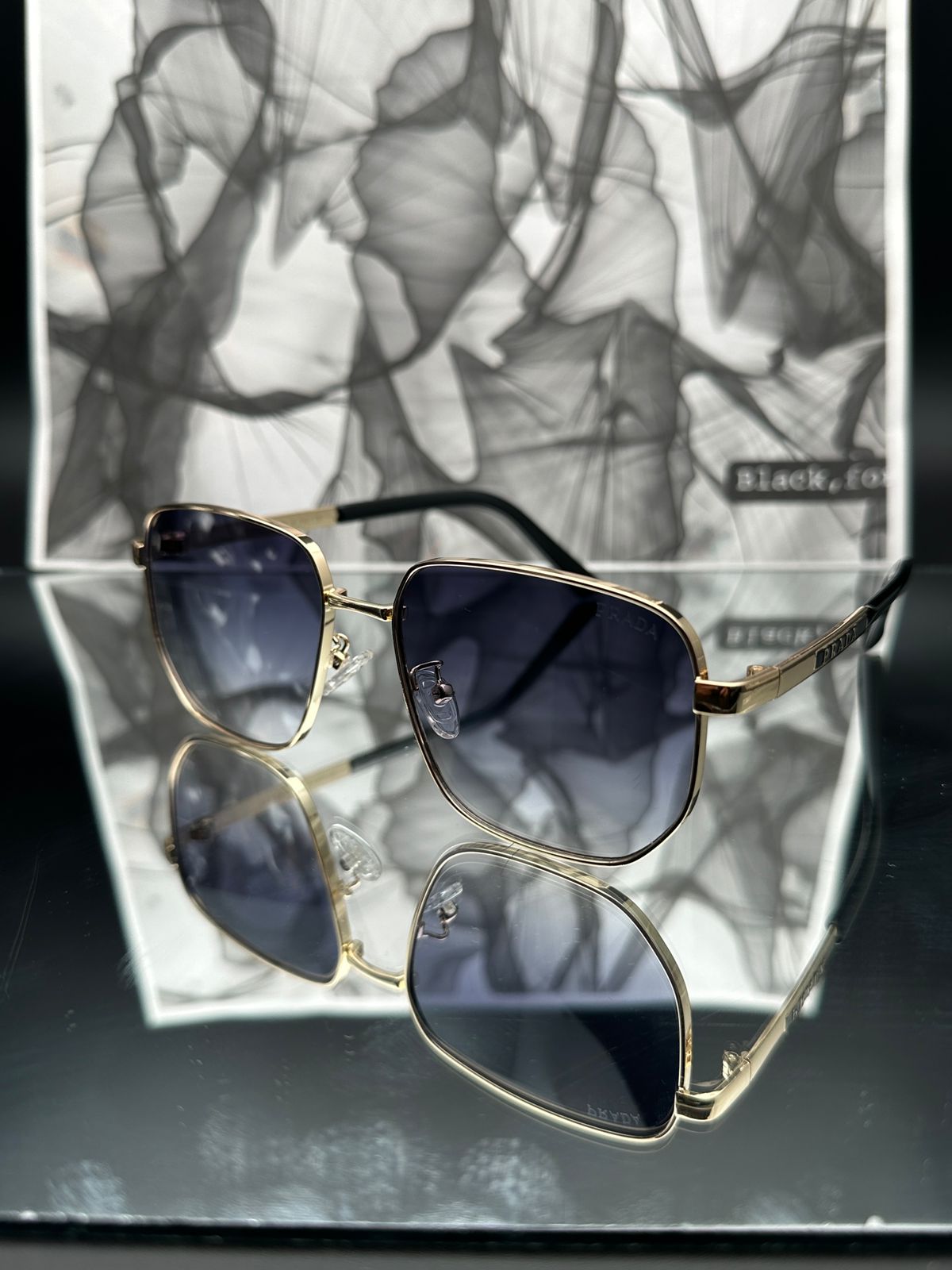PRADA 1