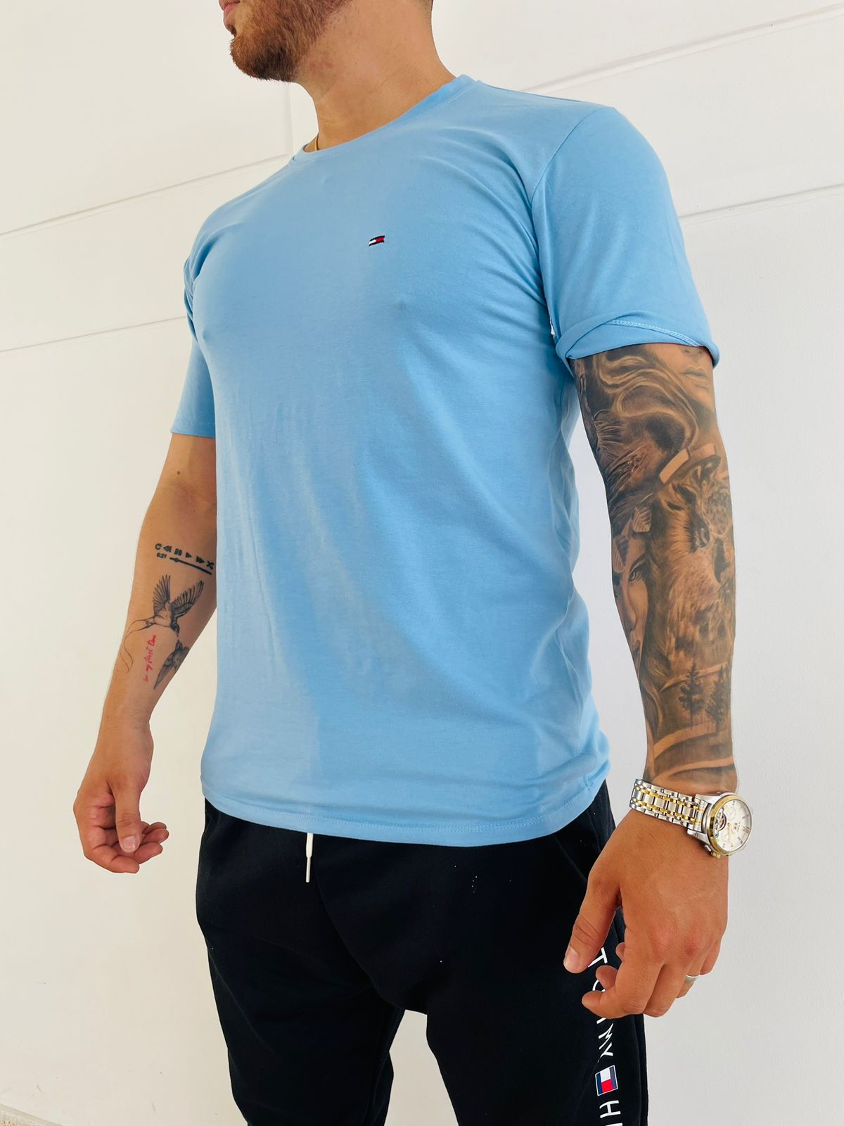 CAMISETA TOMMY AAA